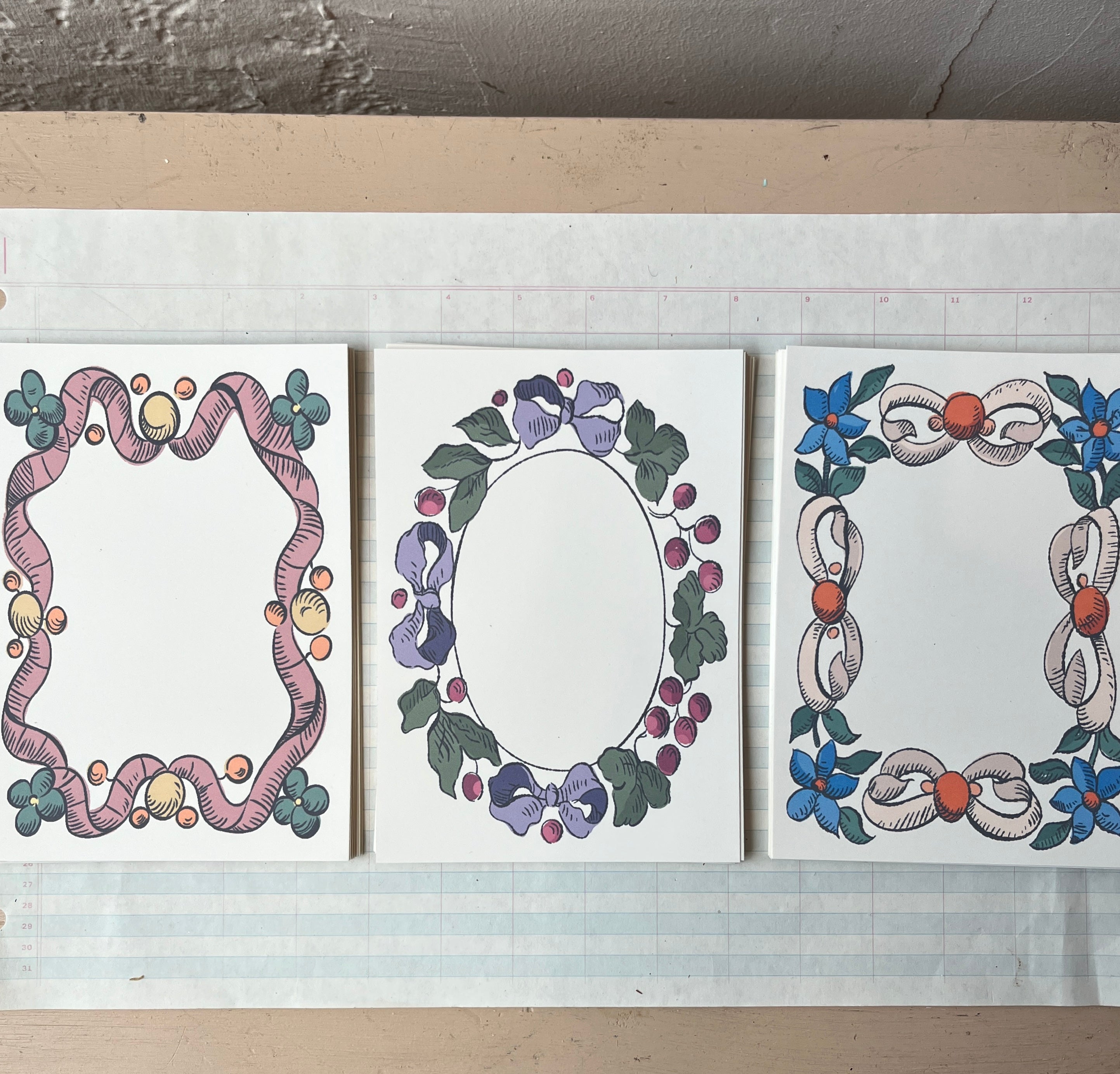 Berry Ribbon Frame Cards