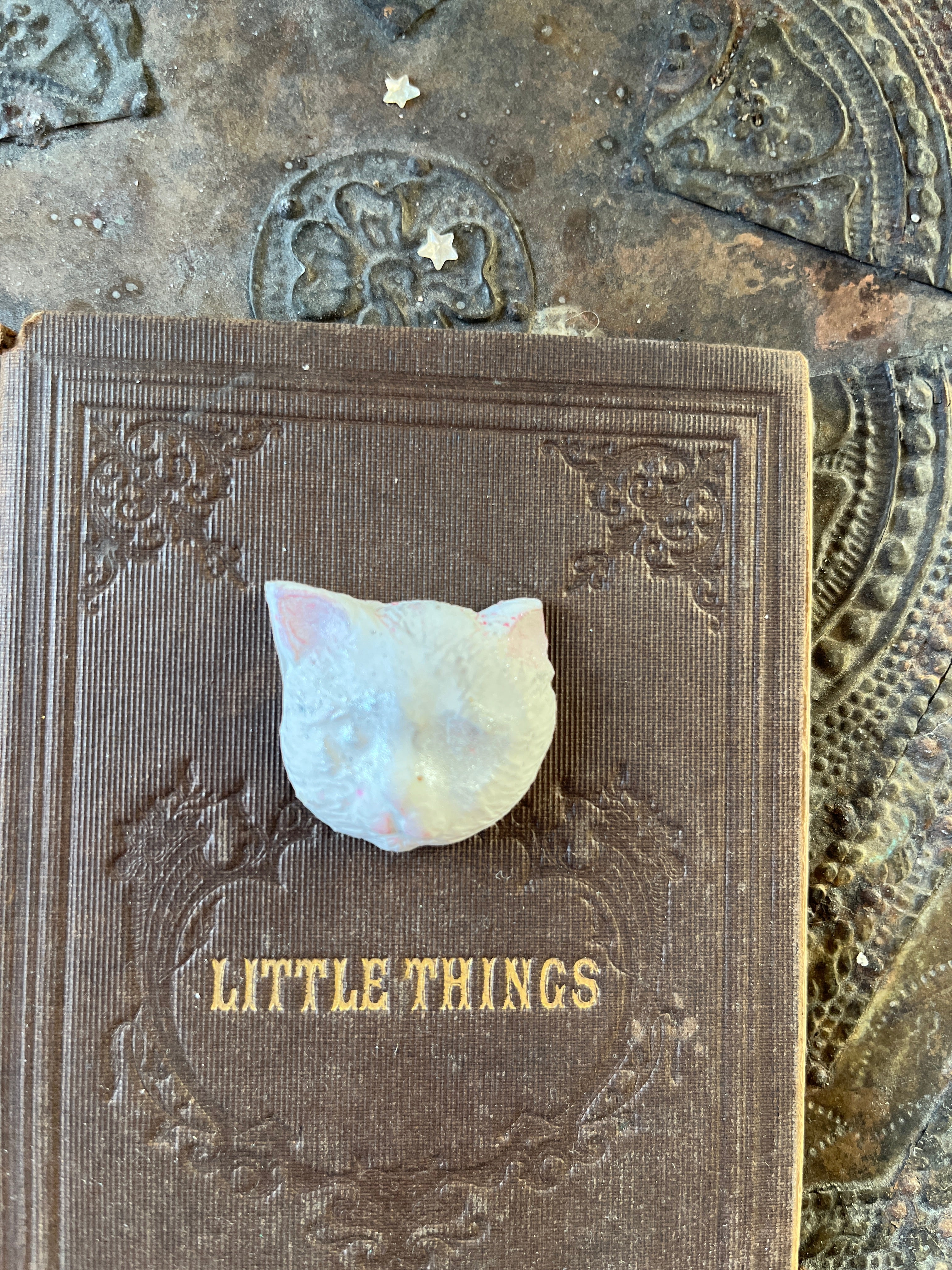 Little Things Kitty Face Ornament