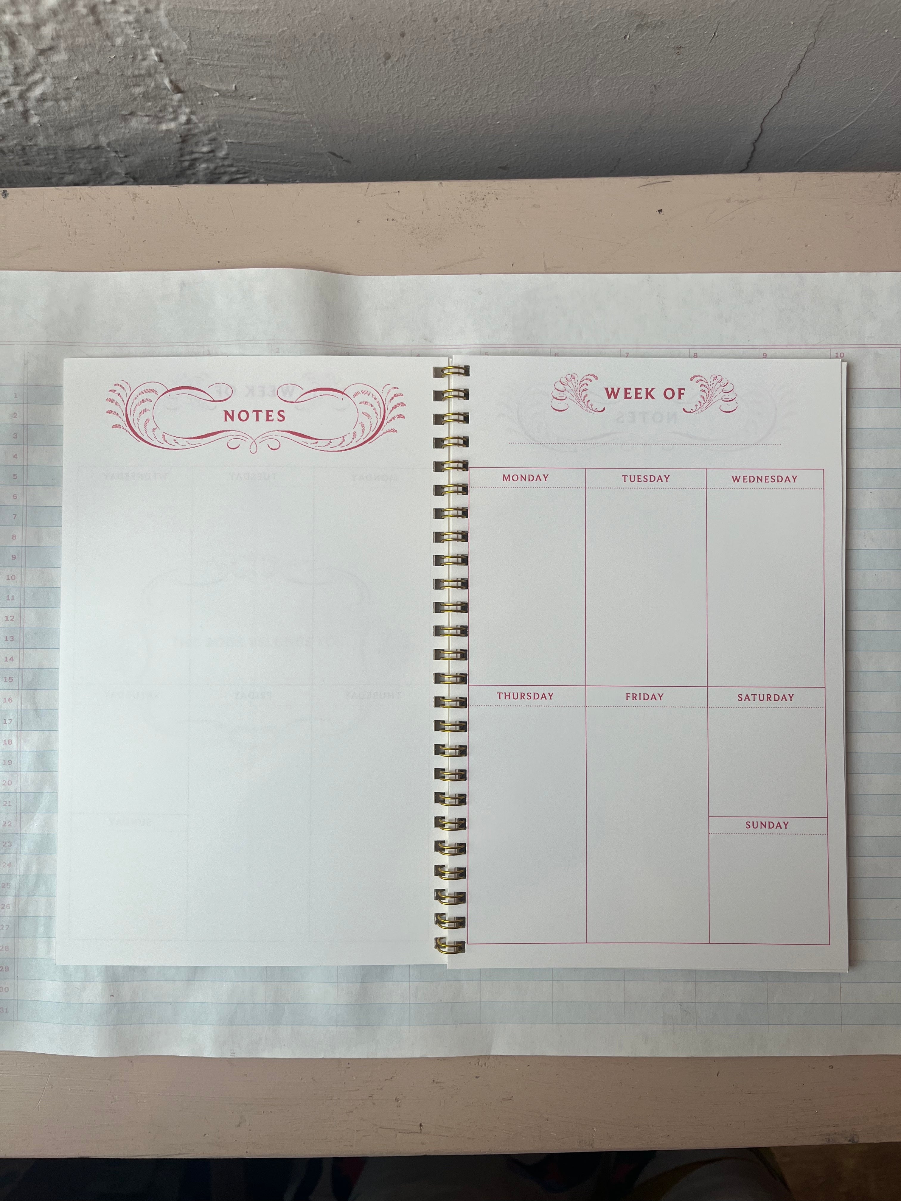 Perpetual Weekly Agenda Pink Scrollwork