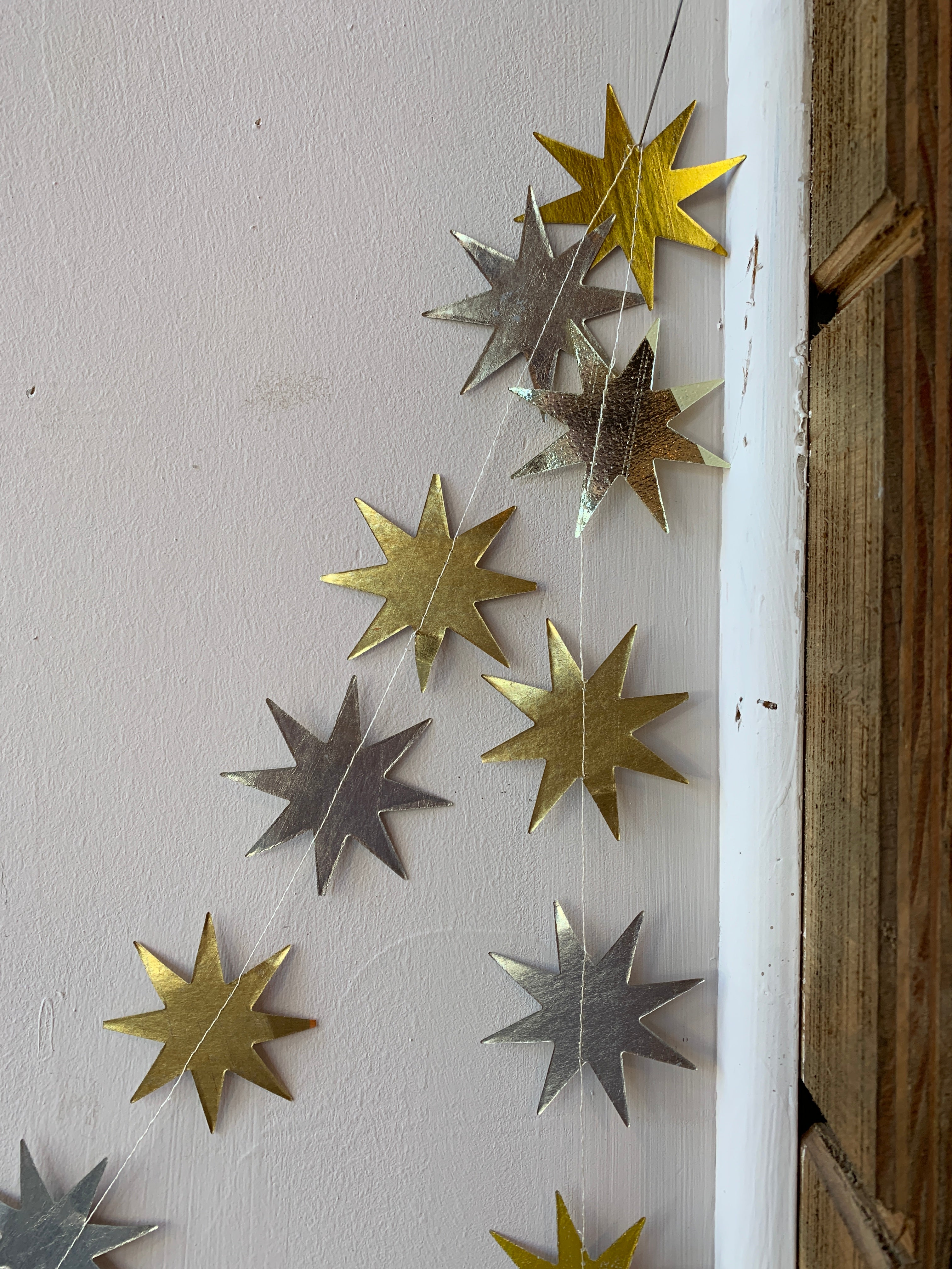 Stitched Starburst Garland - Metallic