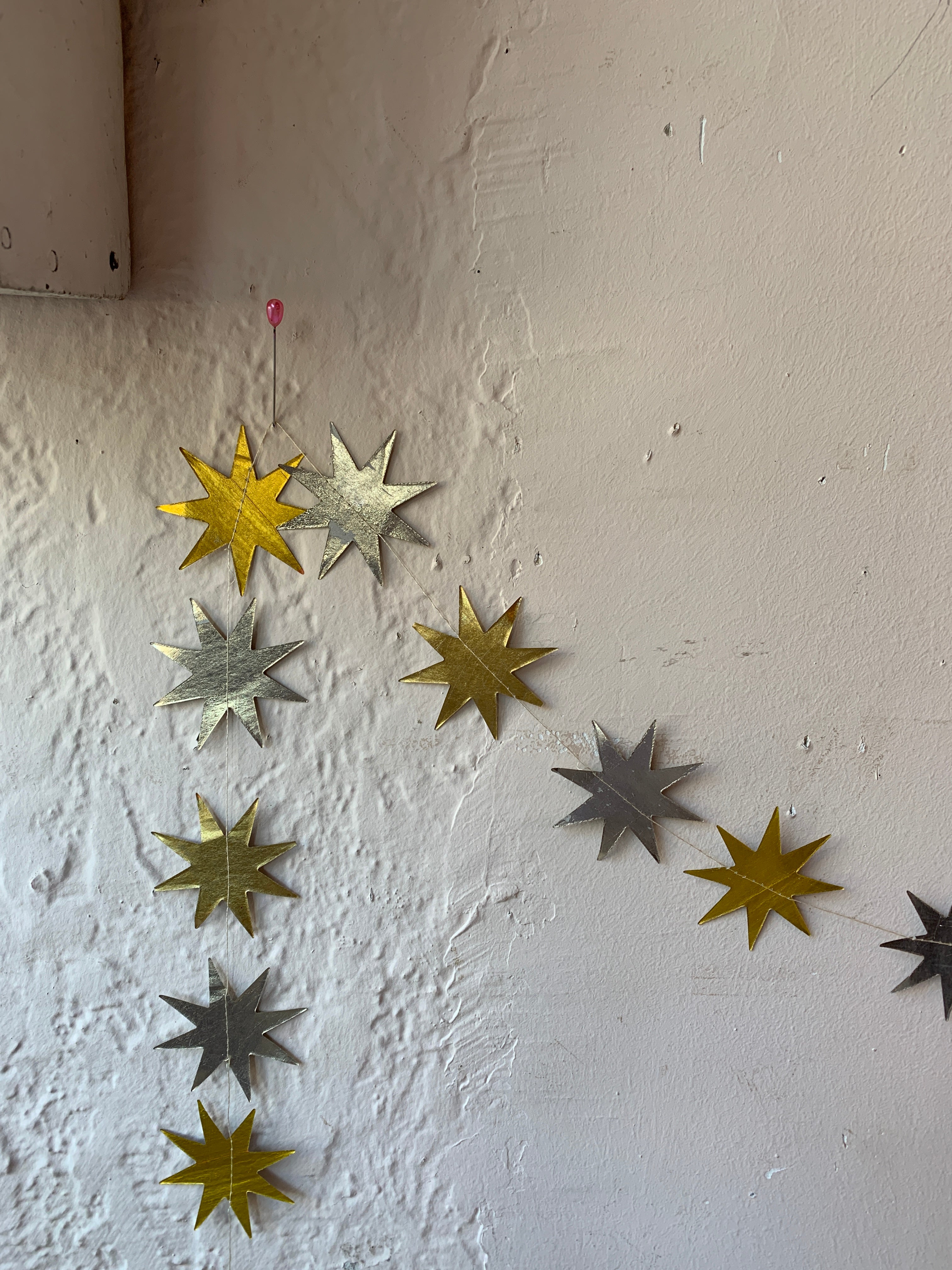 Stitched Starburst Garland - Metallic