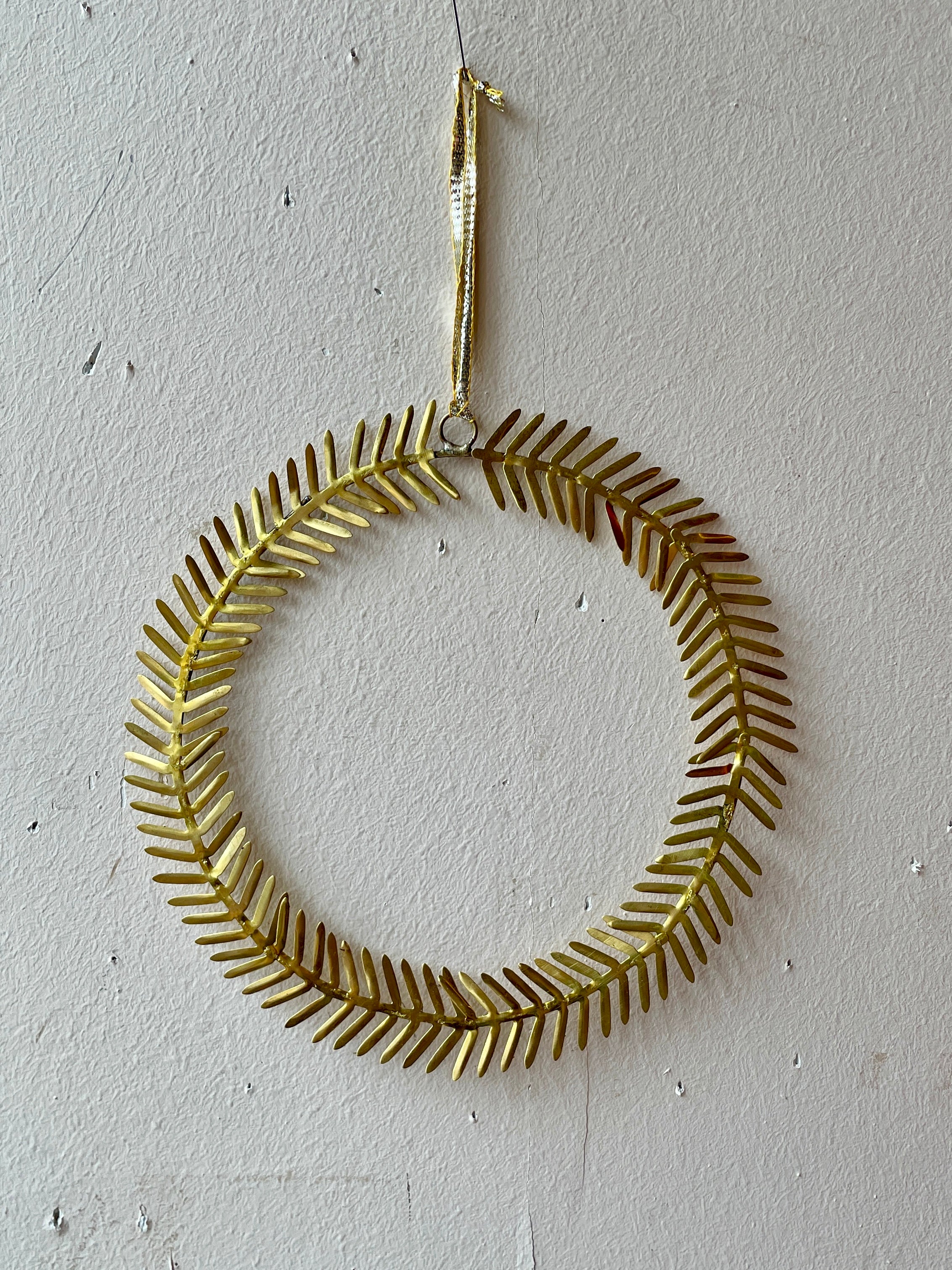 Leafy Metal Wreath