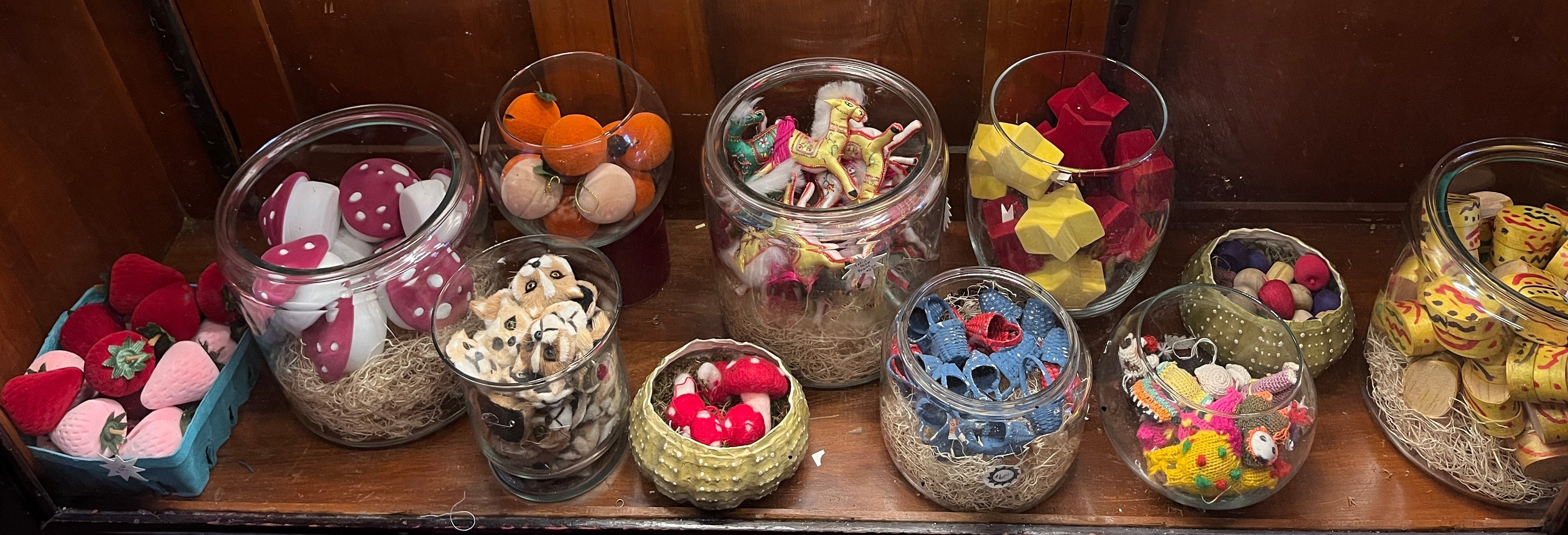 Vintage Sundries & Novelties