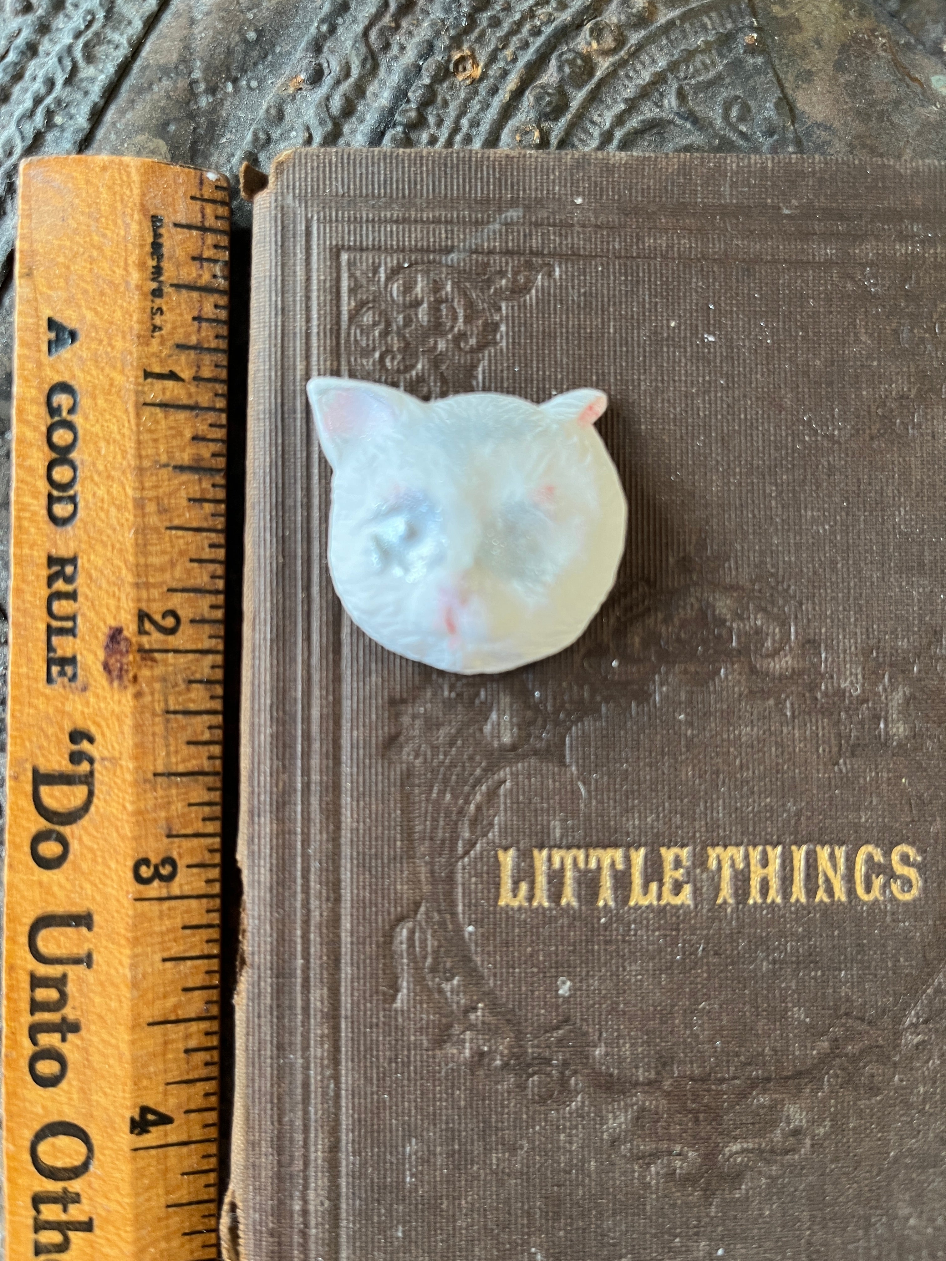 Little Things Kitty Face Ornament