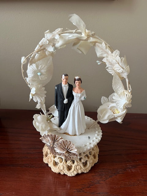 Classic Vintage Cake Topper - PARCEL