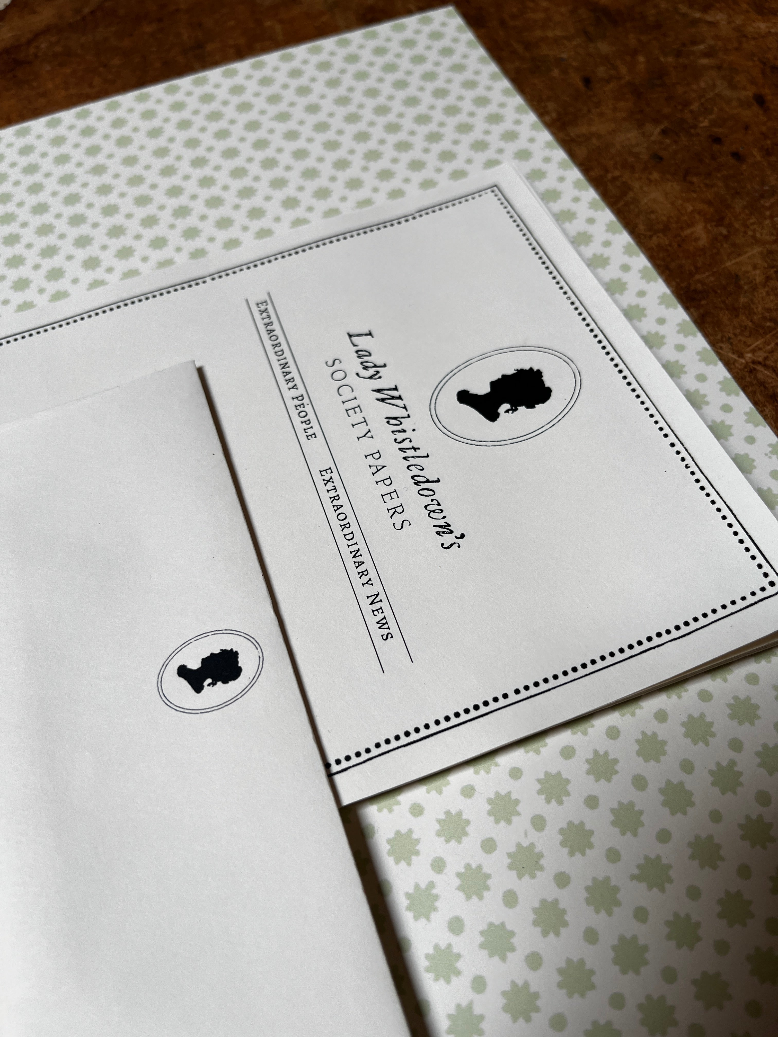 Lady Whistledown Letter Writing Set
