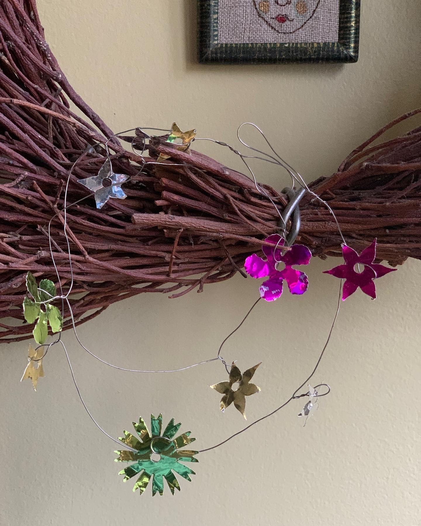 Delicate Metallic Botanical Garland