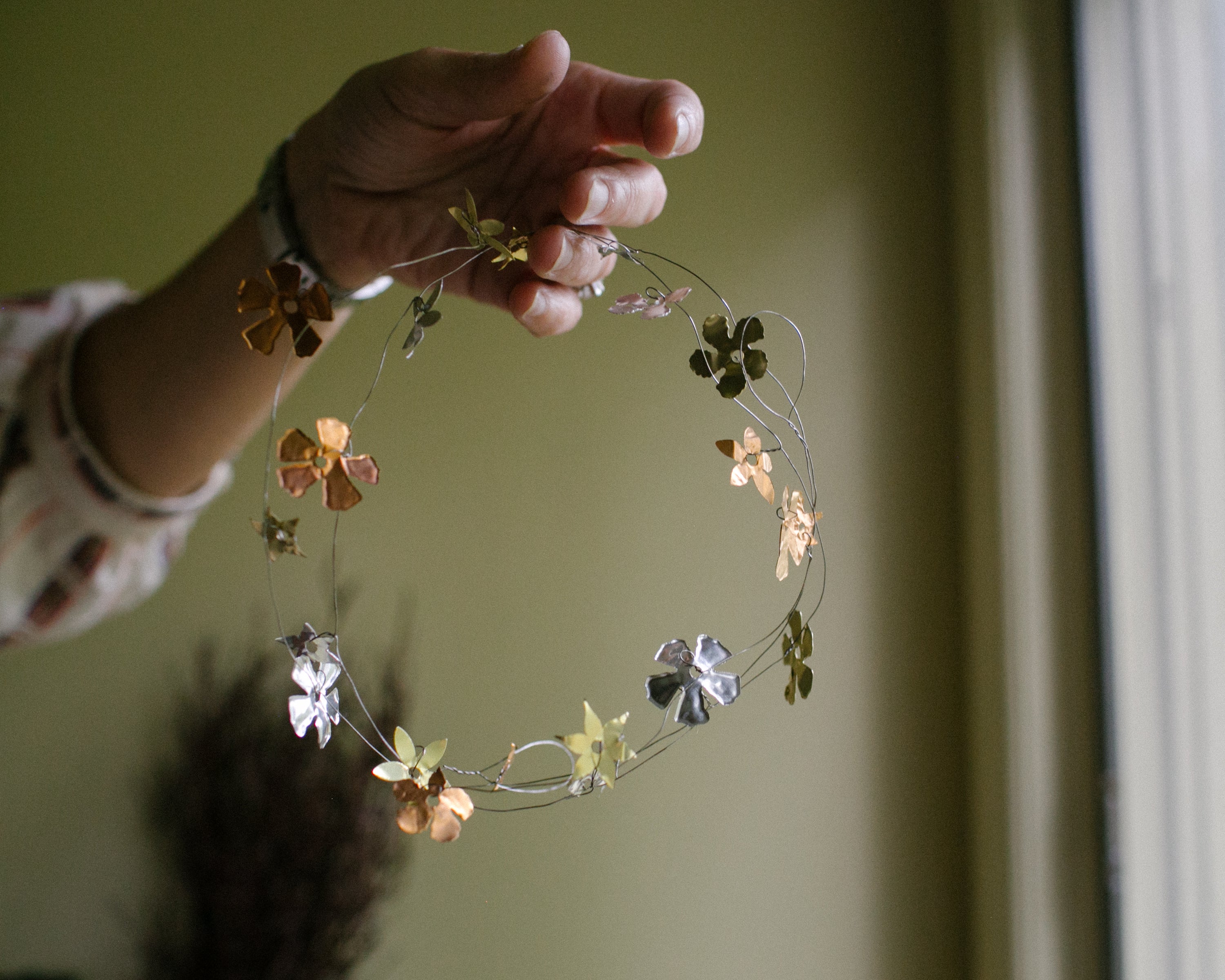 Delicate Metallic Botanical Garland