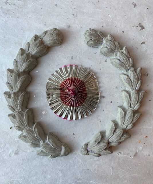 Concrete Laurel Ornament